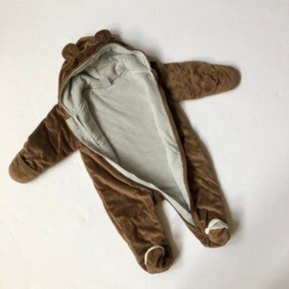 Carter's Just For You Adorable Plush Bear Snowsuit/Outer Wear Size 9 Months - Picture 3 of 4